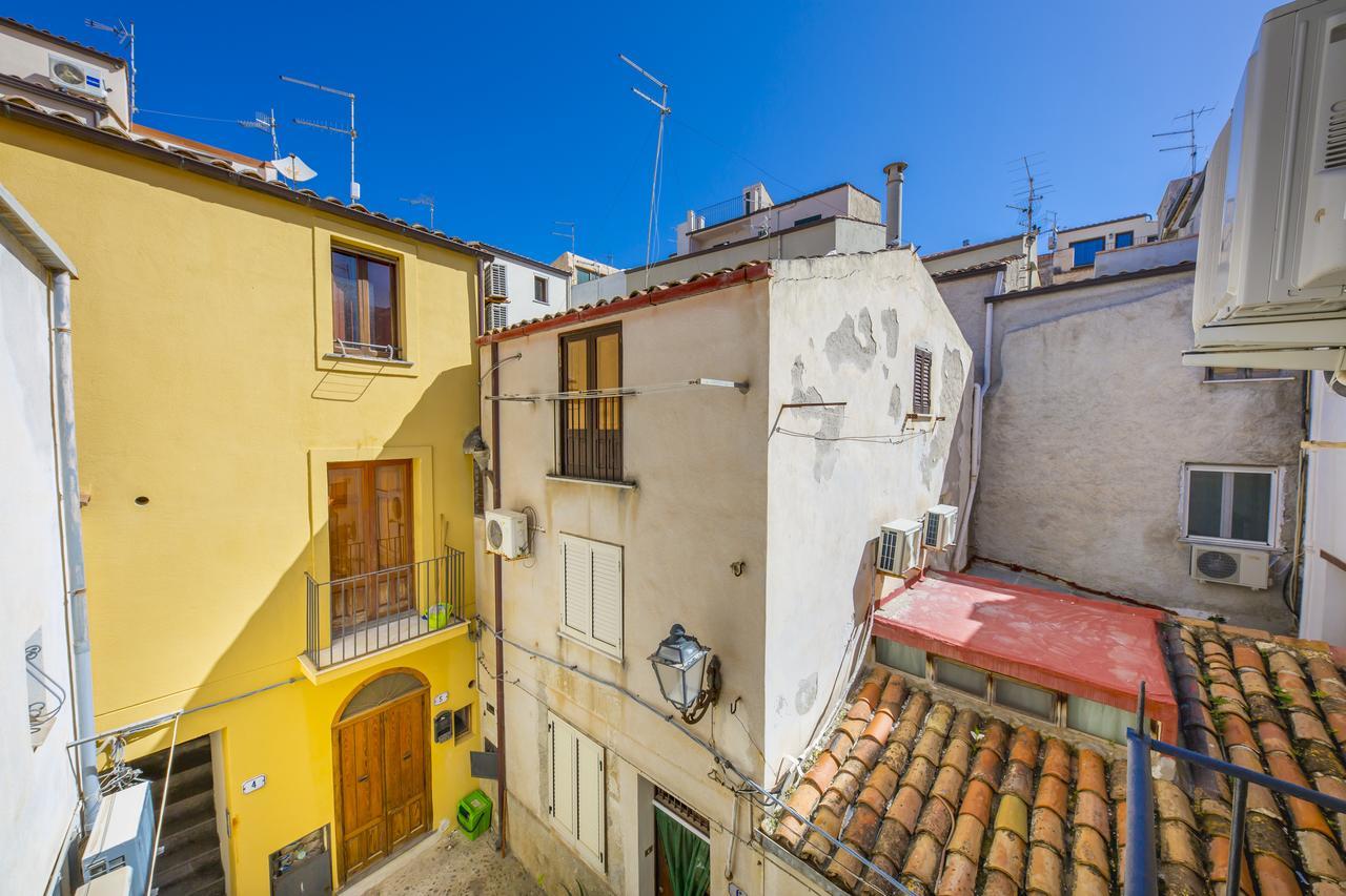 Dafni E Naide Bed & Breakfast Cefalu Luaran gambar
