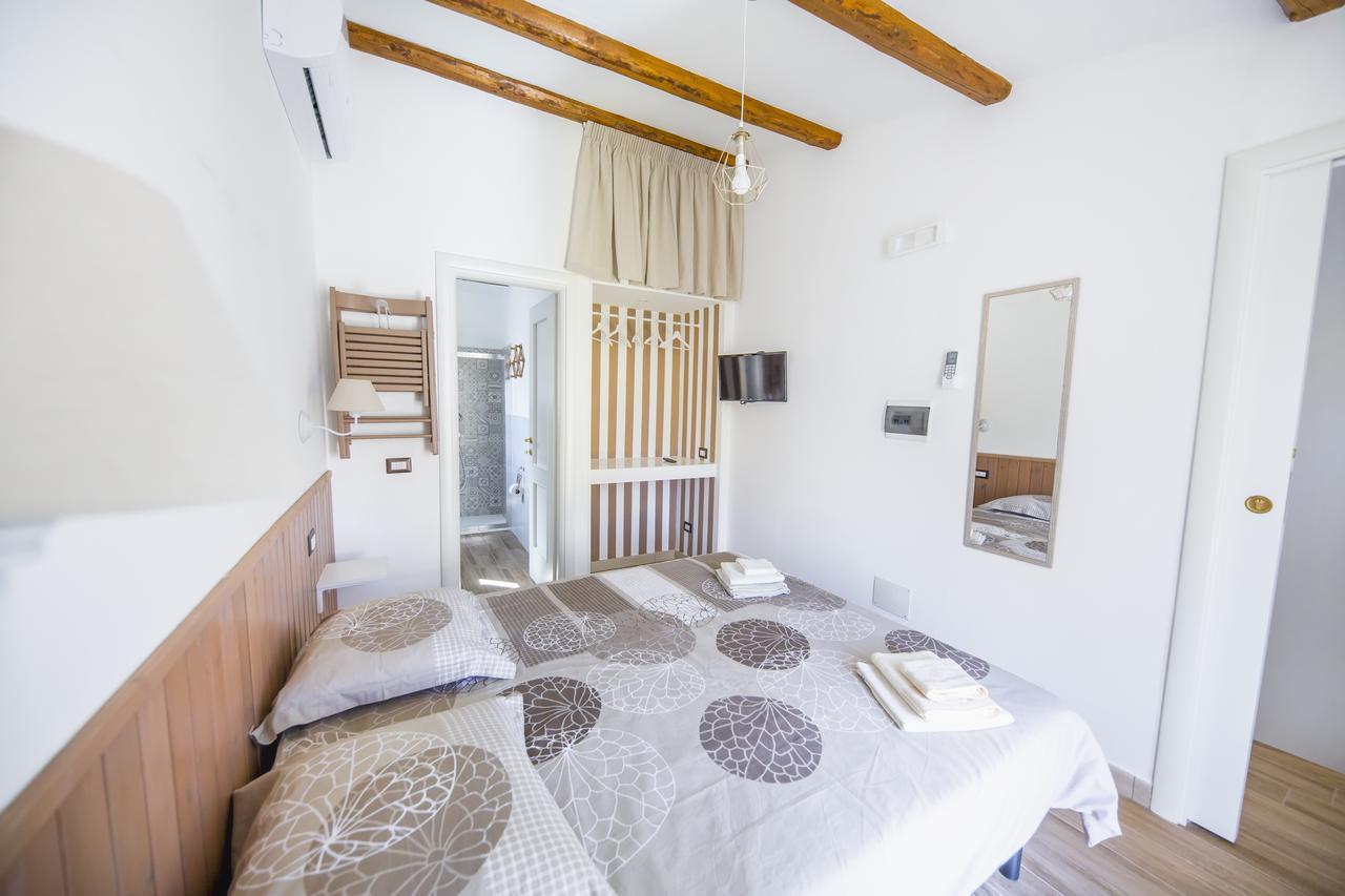 Dafni E Naide Bed & Breakfast Cefalu Luaran gambar