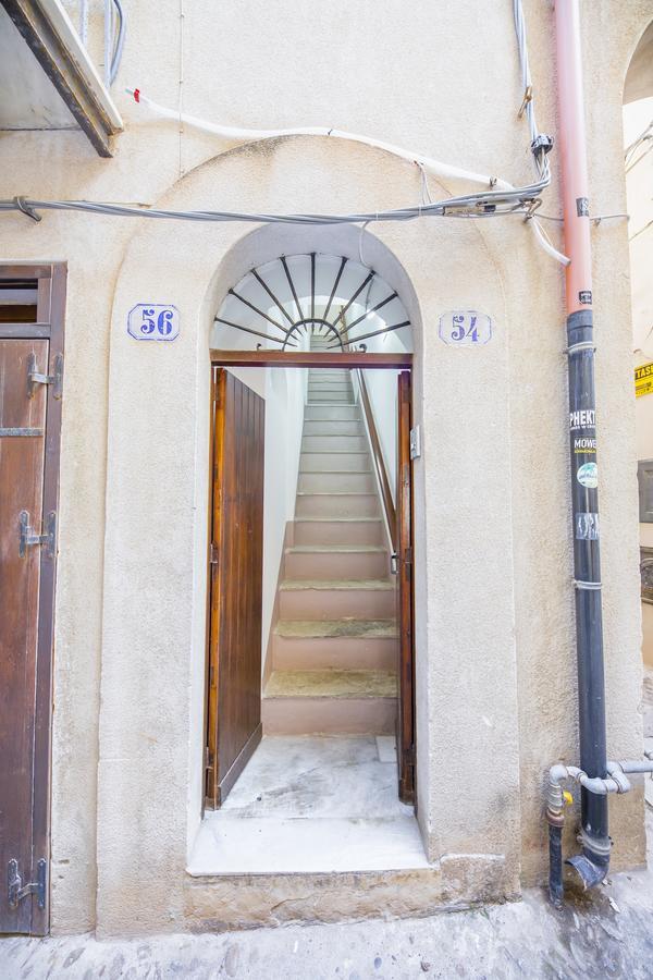 Dafni E Naide Bed & Breakfast Cefalu Luaran gambar